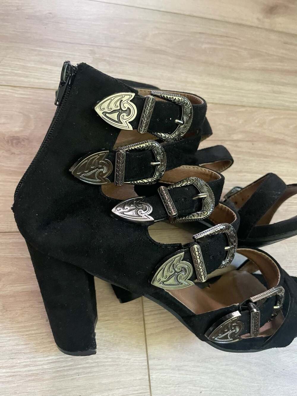 Bella Marie Black Suede Strappy Western Buckle Chunky Heel Sandals